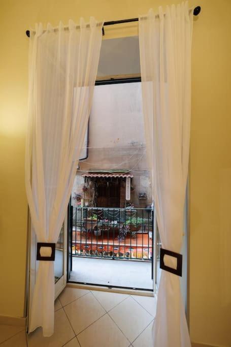 The San Gregorio Armeno Apartment By HouseinNapoli Eksteriør billede